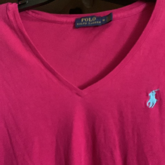 Shirt 👚 - Picture 2 of 3